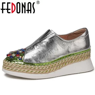 FEDONAS Women Genuine Leather Casual Shoes Basic Shoes Spring Auntumn Classic Design Rhinestone Appliques Concise Shoes Woman